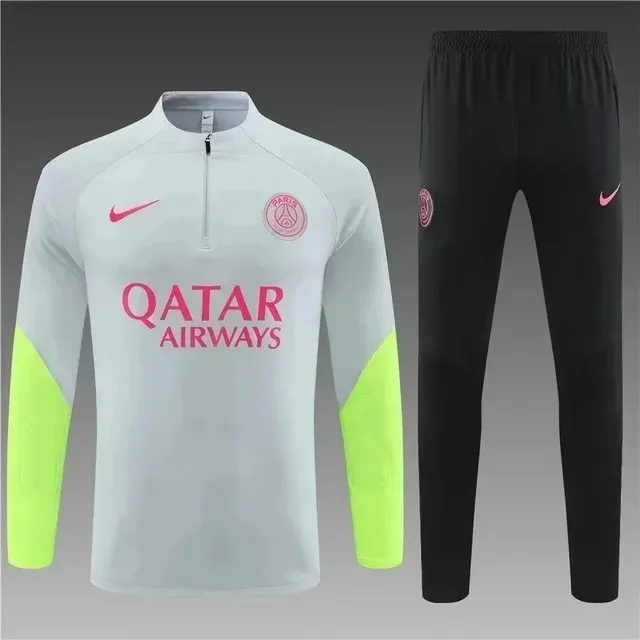 Nike × Paris Saint-Germain Training Set