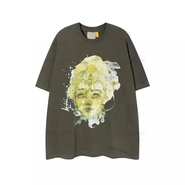 Graphic Tee Painted Face Print