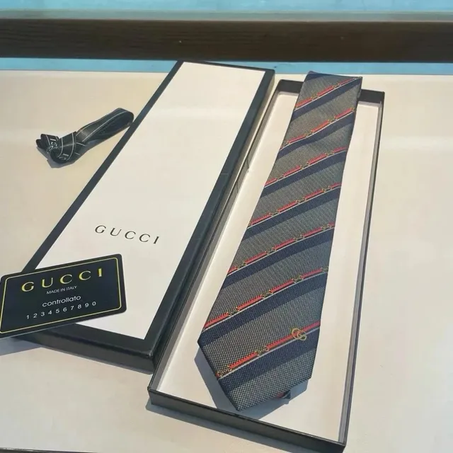 Gucci Web Stripe Tie