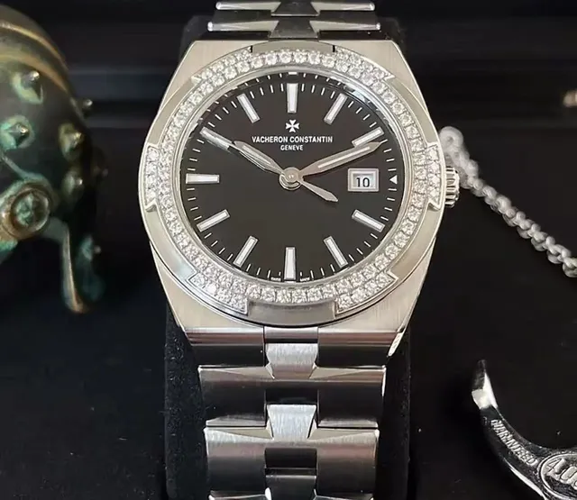 Vacheron Constantin Overseas Diamond Bezel
