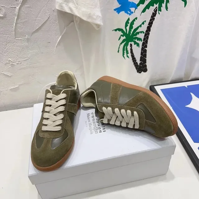 Maison Margiela Tabi Sneaker Olive Suede