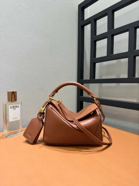 Loewe Puzzle Mini Smooth Leather