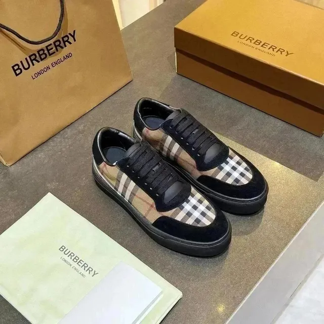 Burberry Low-Top Sneaker Checkered Panel