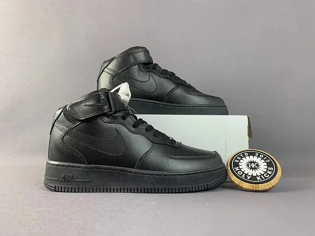 Nike Air Force 1 Mid Triple Black