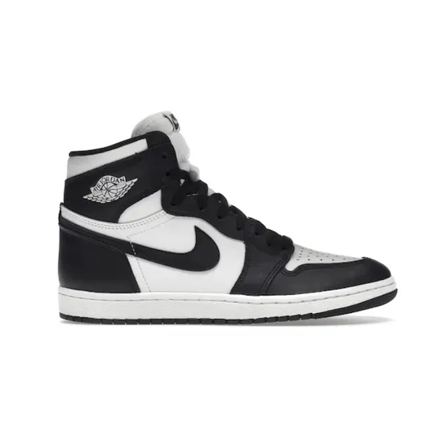 Black White BQ4422-001