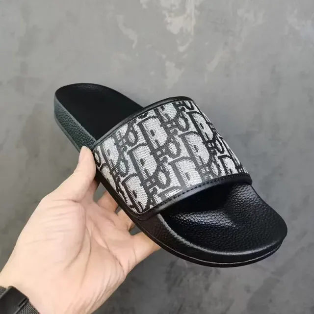 黑白