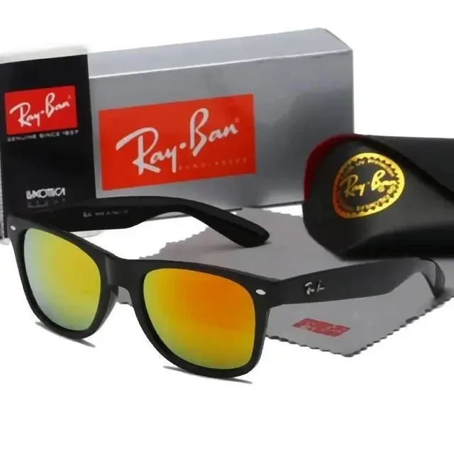 Ray-Ban Wayfarer