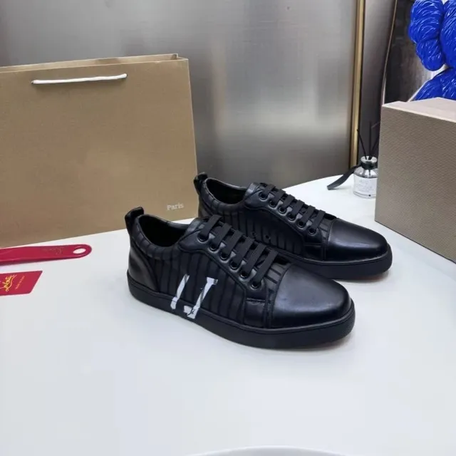 Christian Louboutin Louis Junior Ribbed Leather