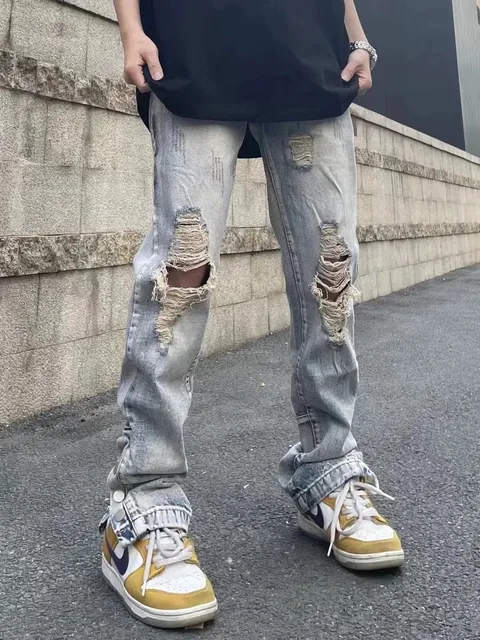 Levi's 501 Distressed Jeans Light Wash Ripped