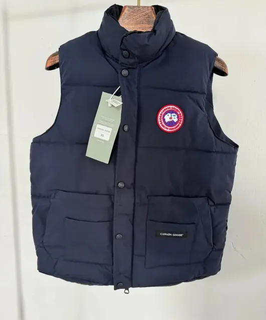 Canada Goose Puffer Vest Classic Fit