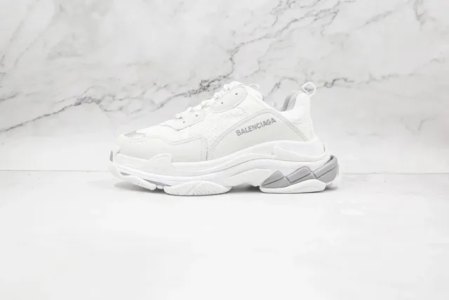 Balenciaga Triple S White Grey