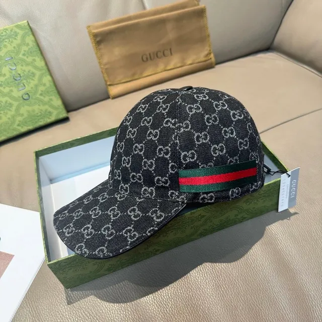 Gucci Baseball Cap GG Monogram