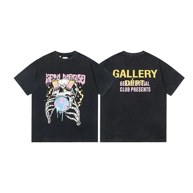 Gallery Dept. Graphic Tee Skull and Globe Print