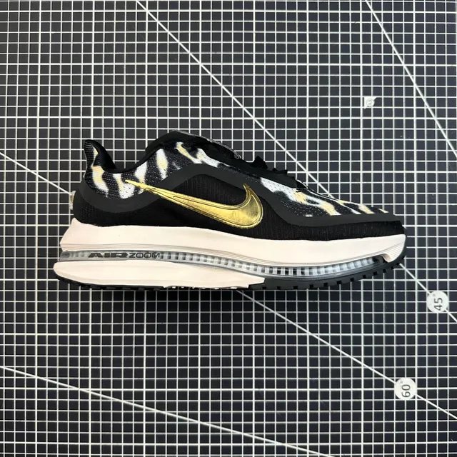 黑金IQ0368-010