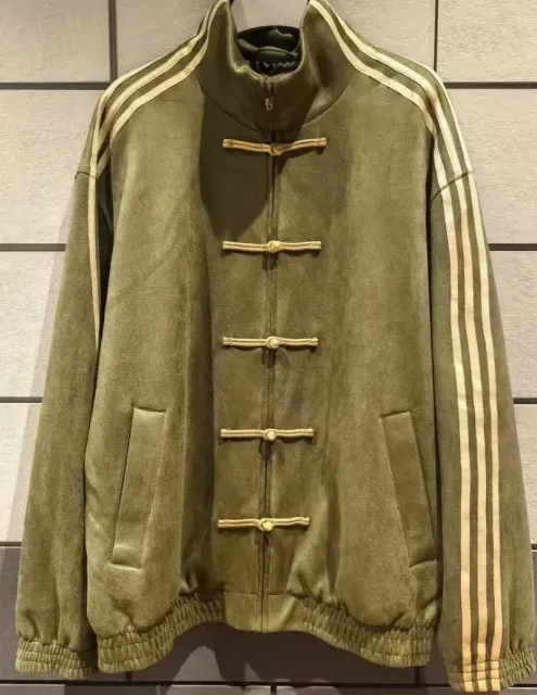 橄榄绿