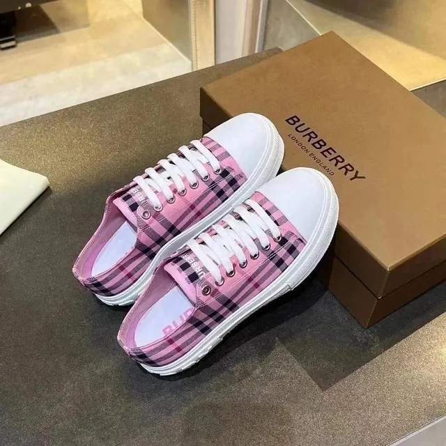 Burberry Checkered Sneaker Pink Check