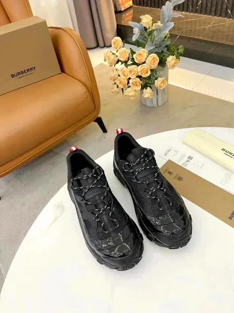 Burberry Chunky Sneaker Glossy Patent