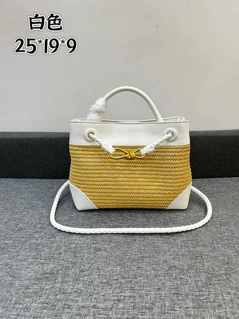 Bottega Veneta Jodie Woven Raffia