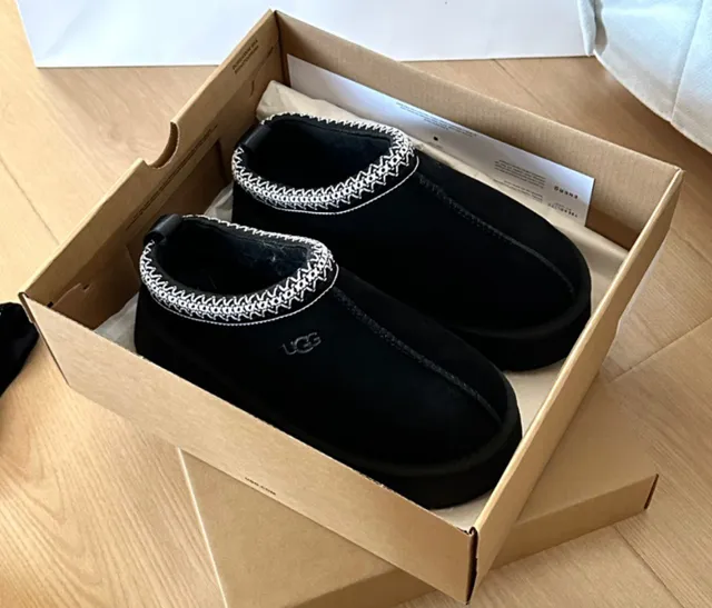 UGG sandals slippers