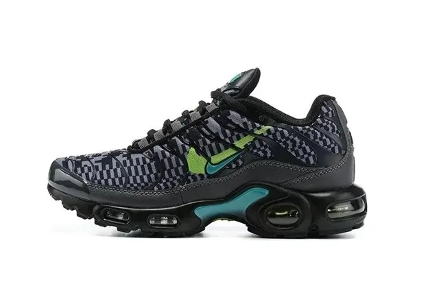 Nike Air Max Plus Checkered