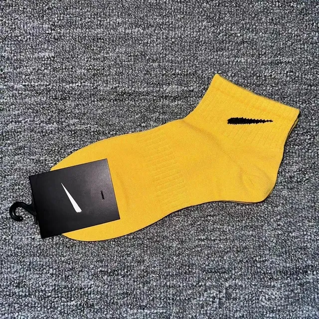 Nike Socks Swoosh Logo