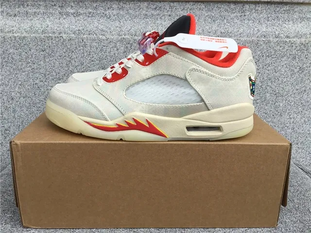 Air Jordan 5 Travis Scott