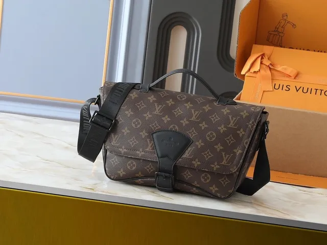 Louis Vuitton On The Go