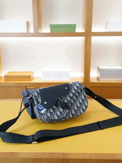Dior B22 Saddle Bag Oblique Print
