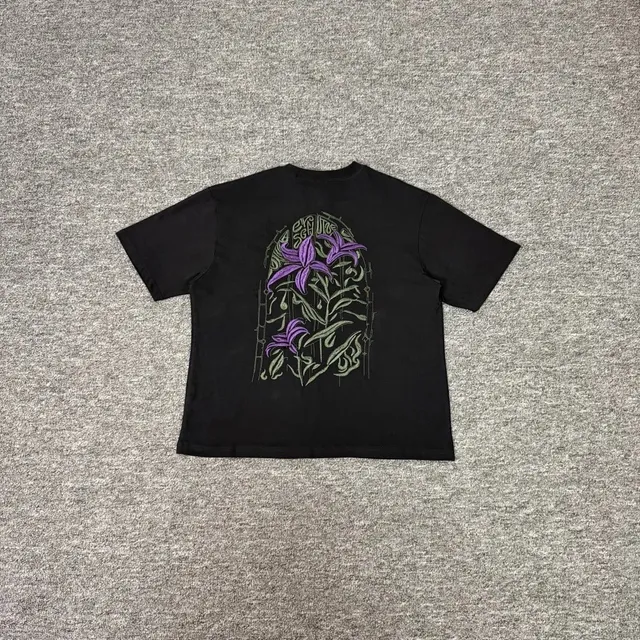 005紫花刺绣短袖(黑)