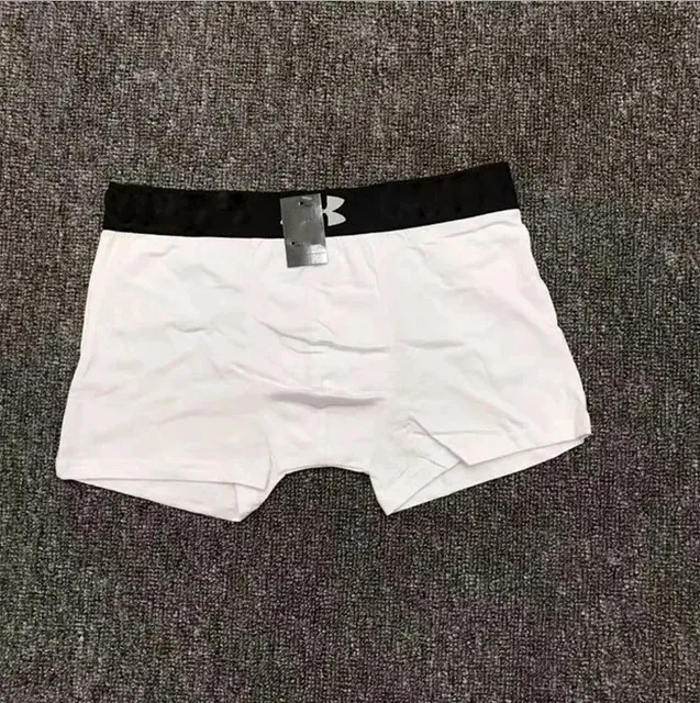 A白色