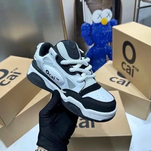 Runner White Black