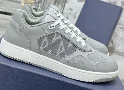 Low-Top Sneaker Geometric Mesh Panel