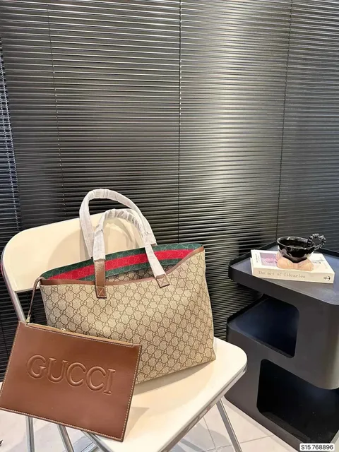 Gucci Tote Bag GG Supreme with Web Stripe