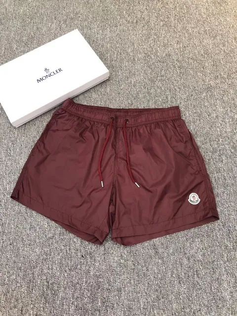 酒红色