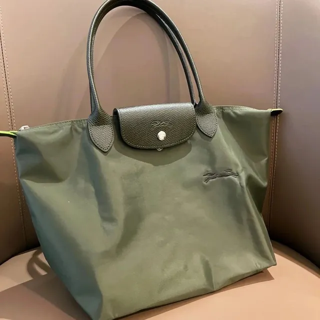 Longchamp Le Pliage Medium Tote