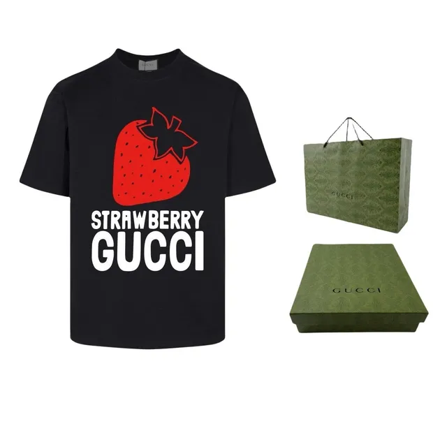 Gucci Strawberry Graphic Tee Strawberry Print