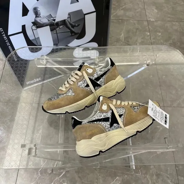 Golden Goose Superstar Glitter Star