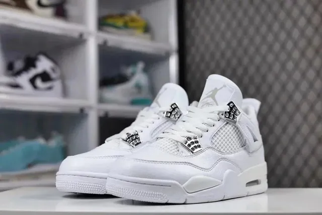 Air Jordan 4 White Crystal