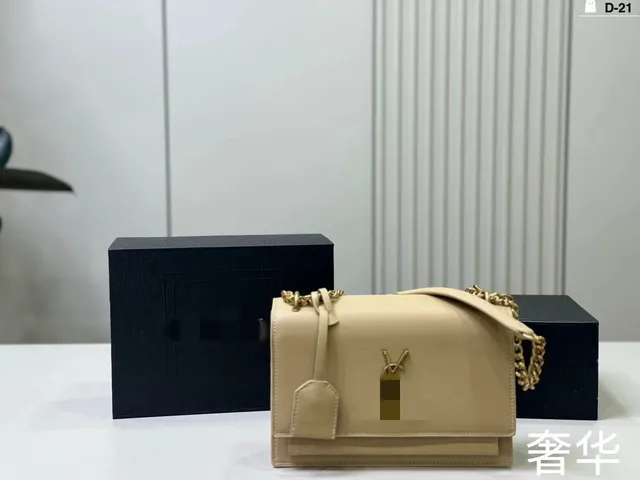 Saint Laurent Niki Mini Smooth Leather