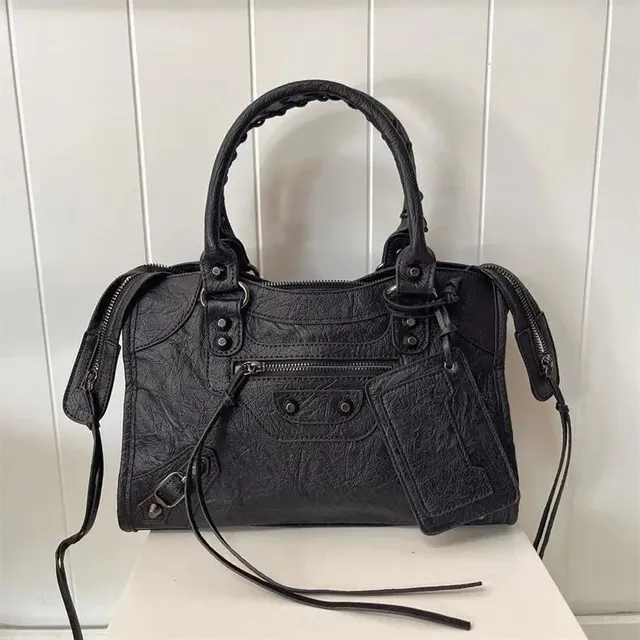 8037#中号优雅黑