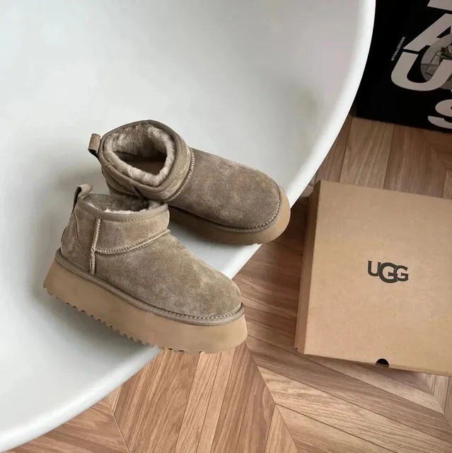 UGG Mini Platform