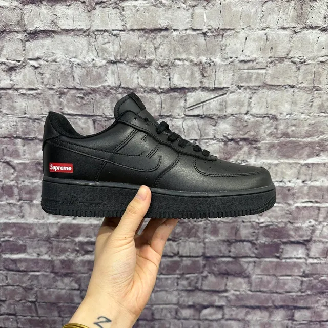Nike Air Force 1 Low Supreme Box Logo