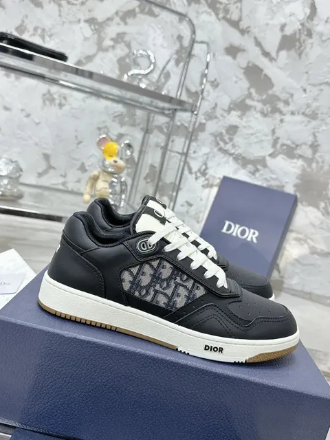 Dior B22 Oblique Print