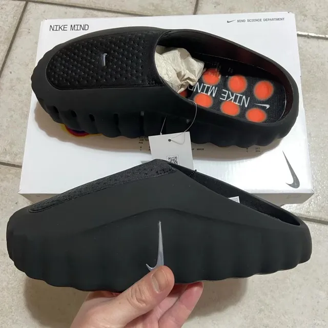 Nike Mind Black