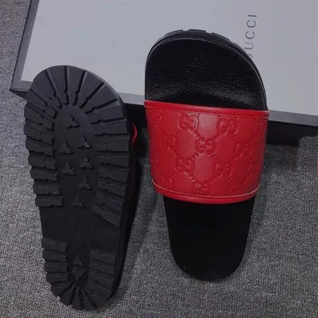 黑底红面
