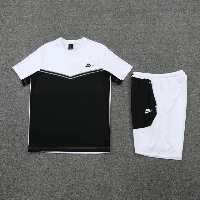 Nike T-Shirt and Shorts Set Color-Block
