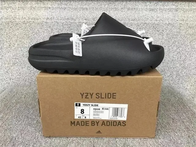 Yeezy Slide Onyx