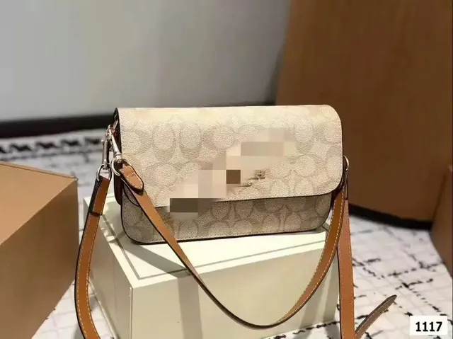 小风琴卡其色《送飞机盒+礼袋》