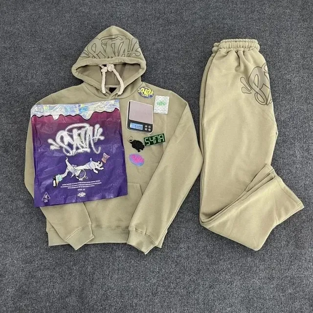 Syna World Hoodie and Joggers Set Graffiti Logo