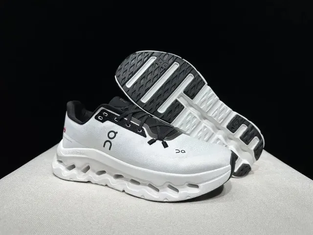 On Cloudmonster White Black